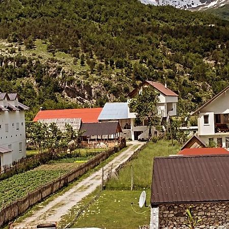 Guesthouse Skender Selimaj Valbona Esterno foto