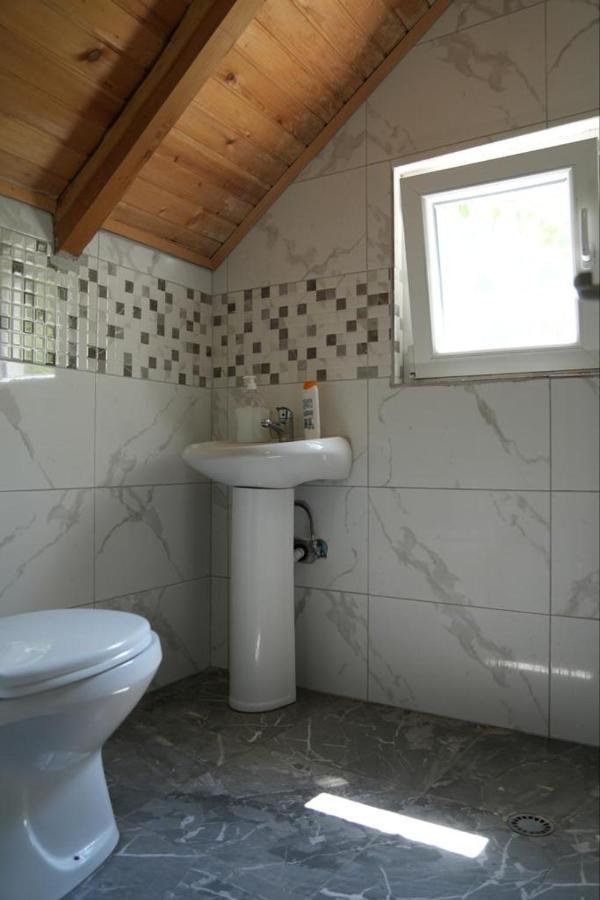 Guesthouse Skender Selimaj Valbona Esterno foto