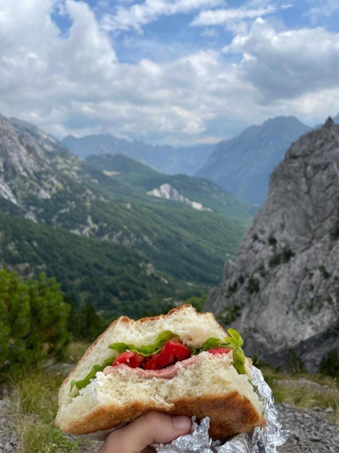 Guesthouse Skender Selimaj Valbona Esterno foto